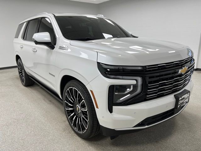 Used 2025 Chevrolet Tahoe High Country AWD/4WD image 2