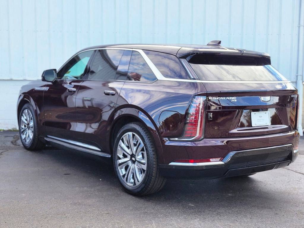 Used 2025 Cadillac Escalade IQ Luxury 1 w/ LPO, Radiant Package image 3