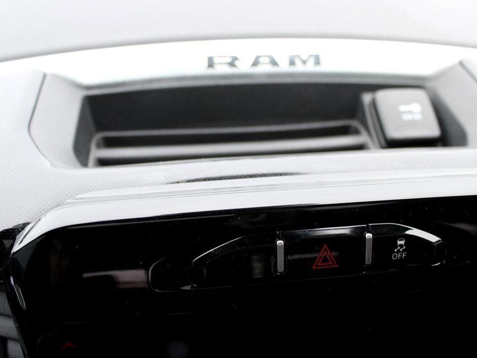 Used 2019 RAM 2500 Laramie image 14