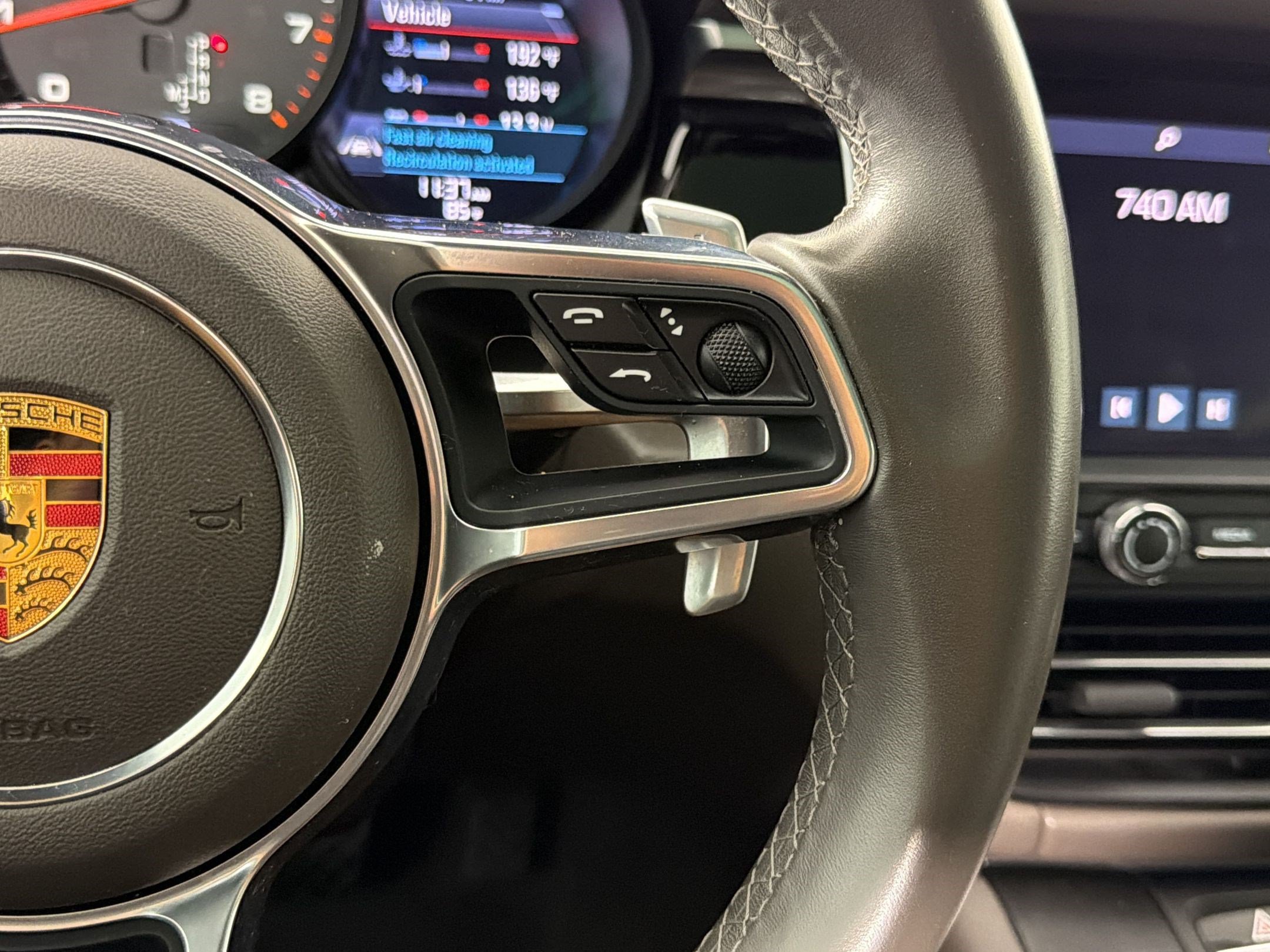 Used 2019 Porsche Macan AWD/4WD image 28