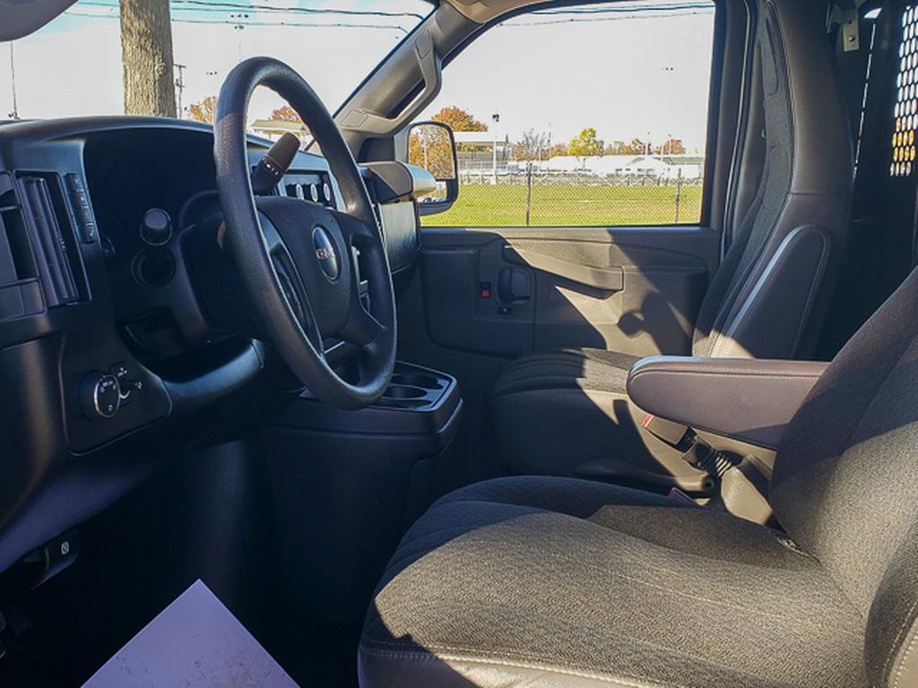 Used 2023 GMC Savana 2500 Work Van w/ Driver Convenience Package image 10