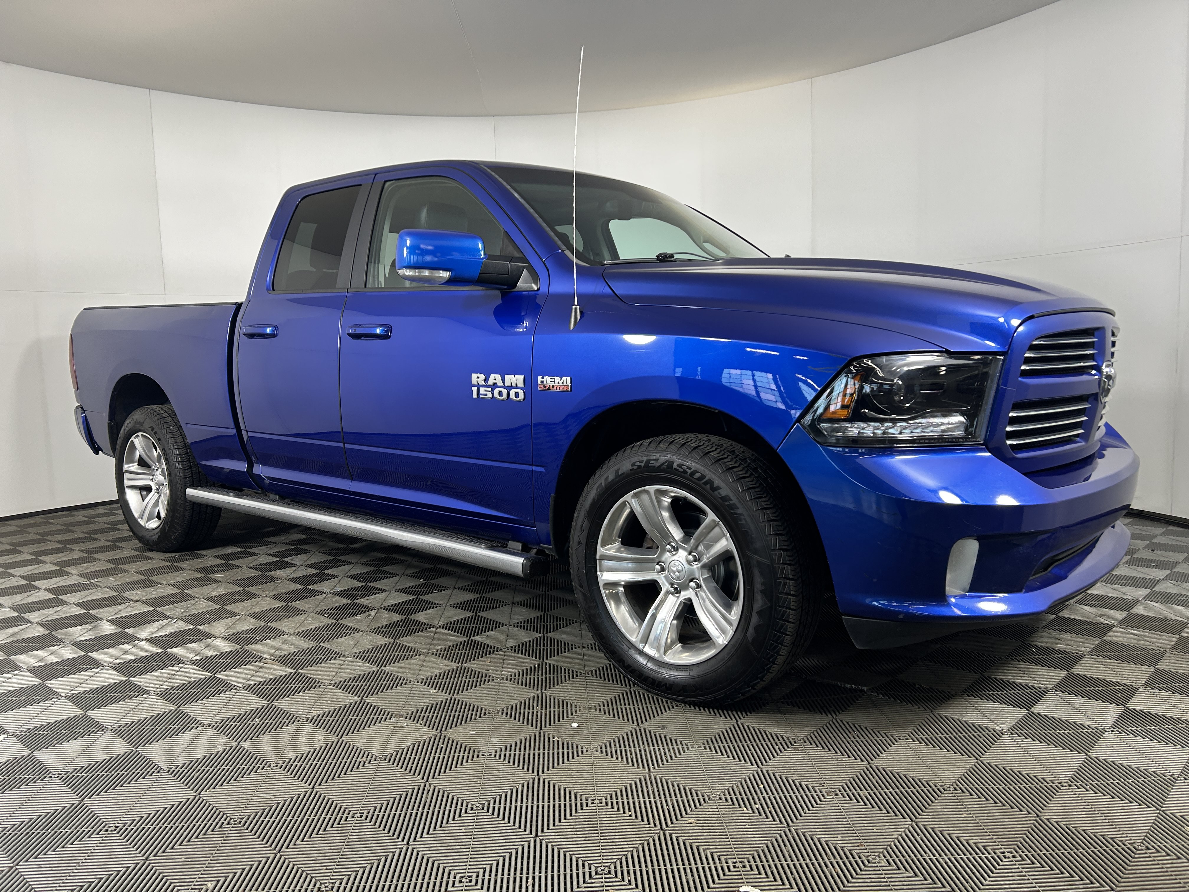 Used 2017 RAM 1500 Sport w/ Sport Premium Group AWD/4WD image 4