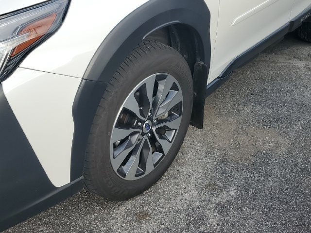 Used 2025 Subaru Outback Touring XT w/ Tech Package 3 AWD/4WD image 6