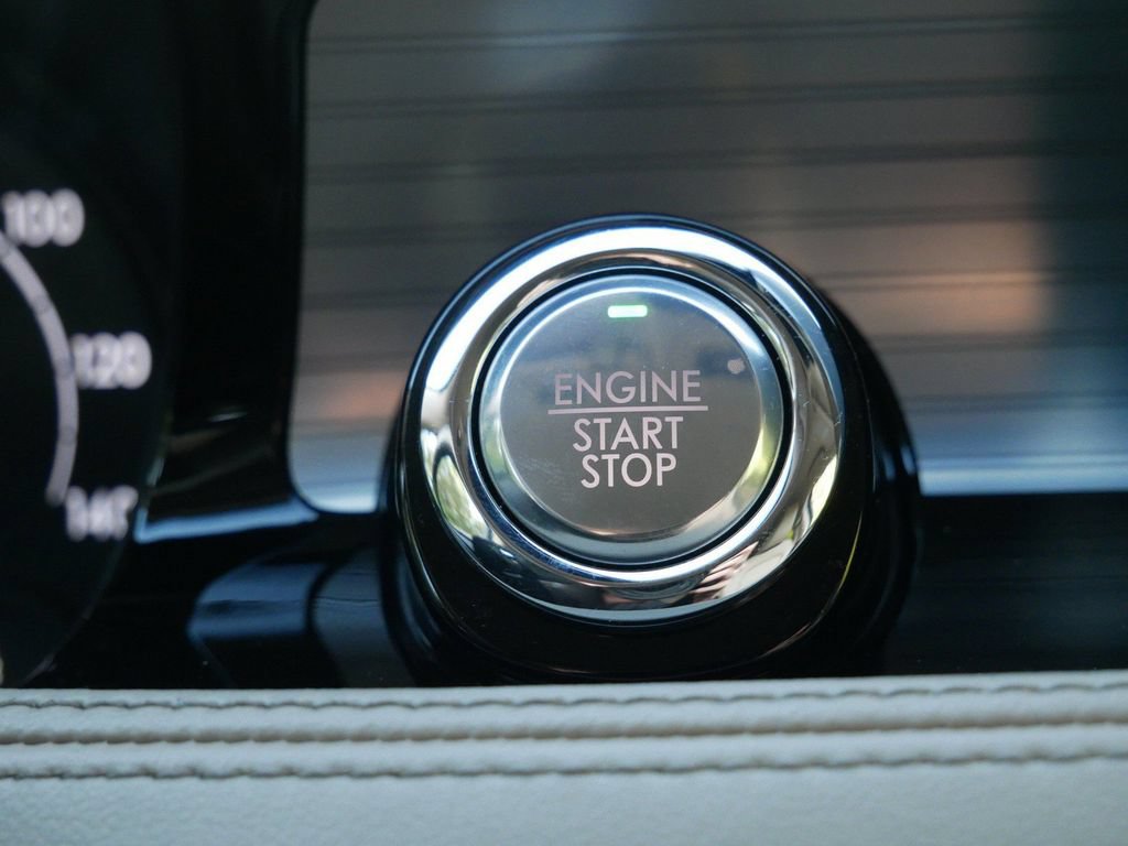 Used 2021 Lincoln Corsair AWD w/ Equipment Group 101A image 28