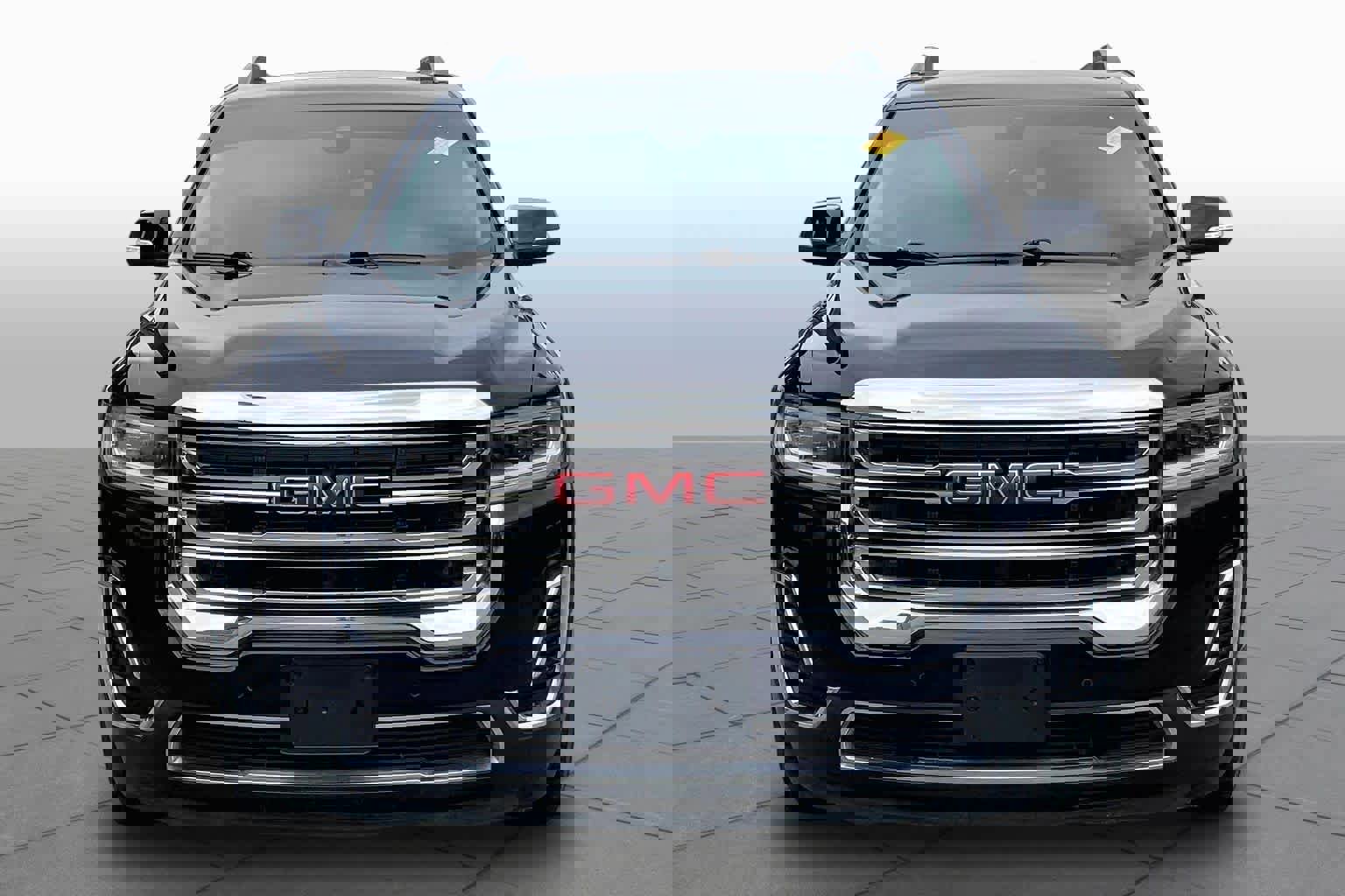 Used 2021 GMC Acadia SLE w/ Driver Convenience Package FWD image 4