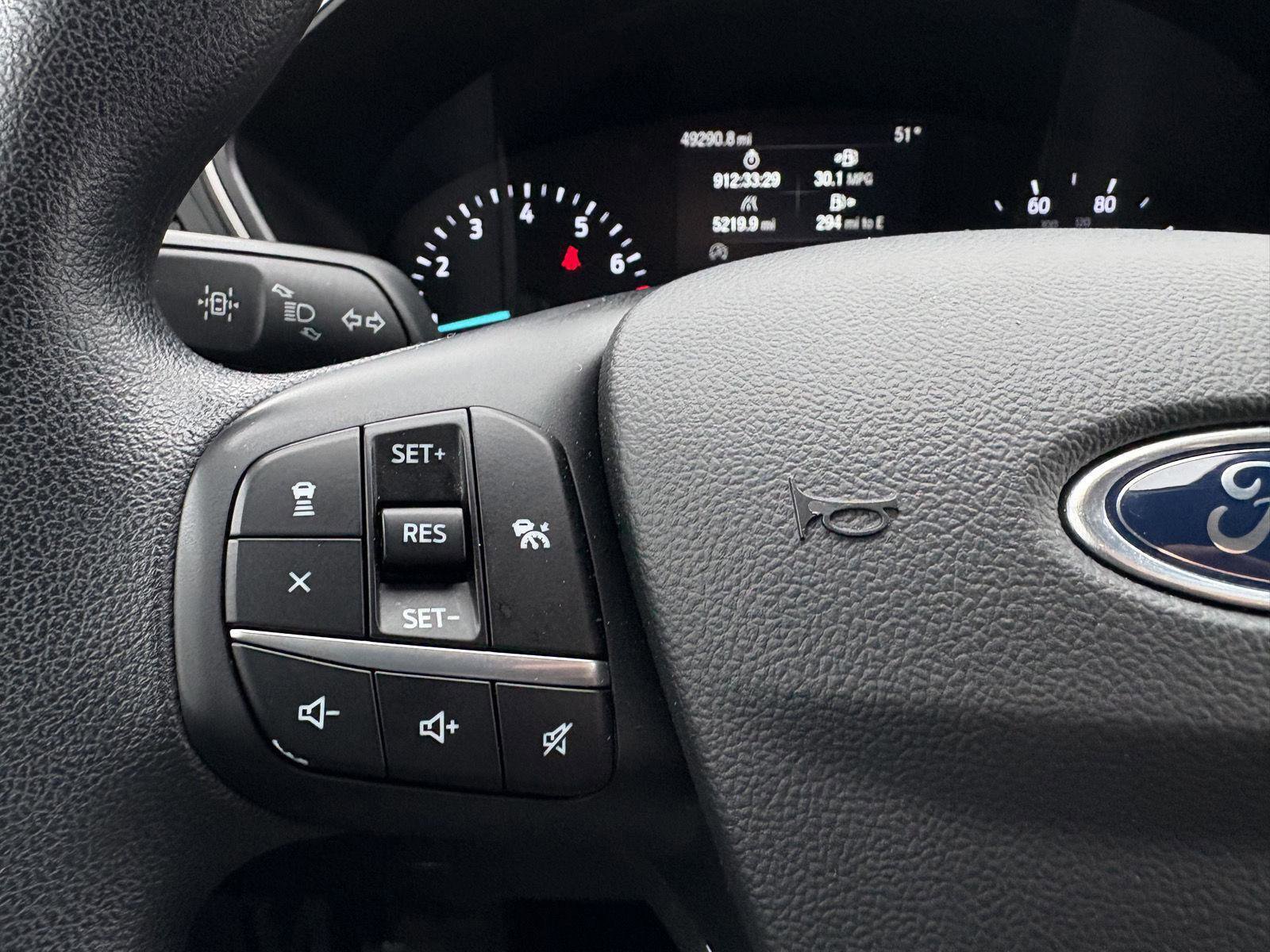 Used 2020 Ford Escape SE image 10