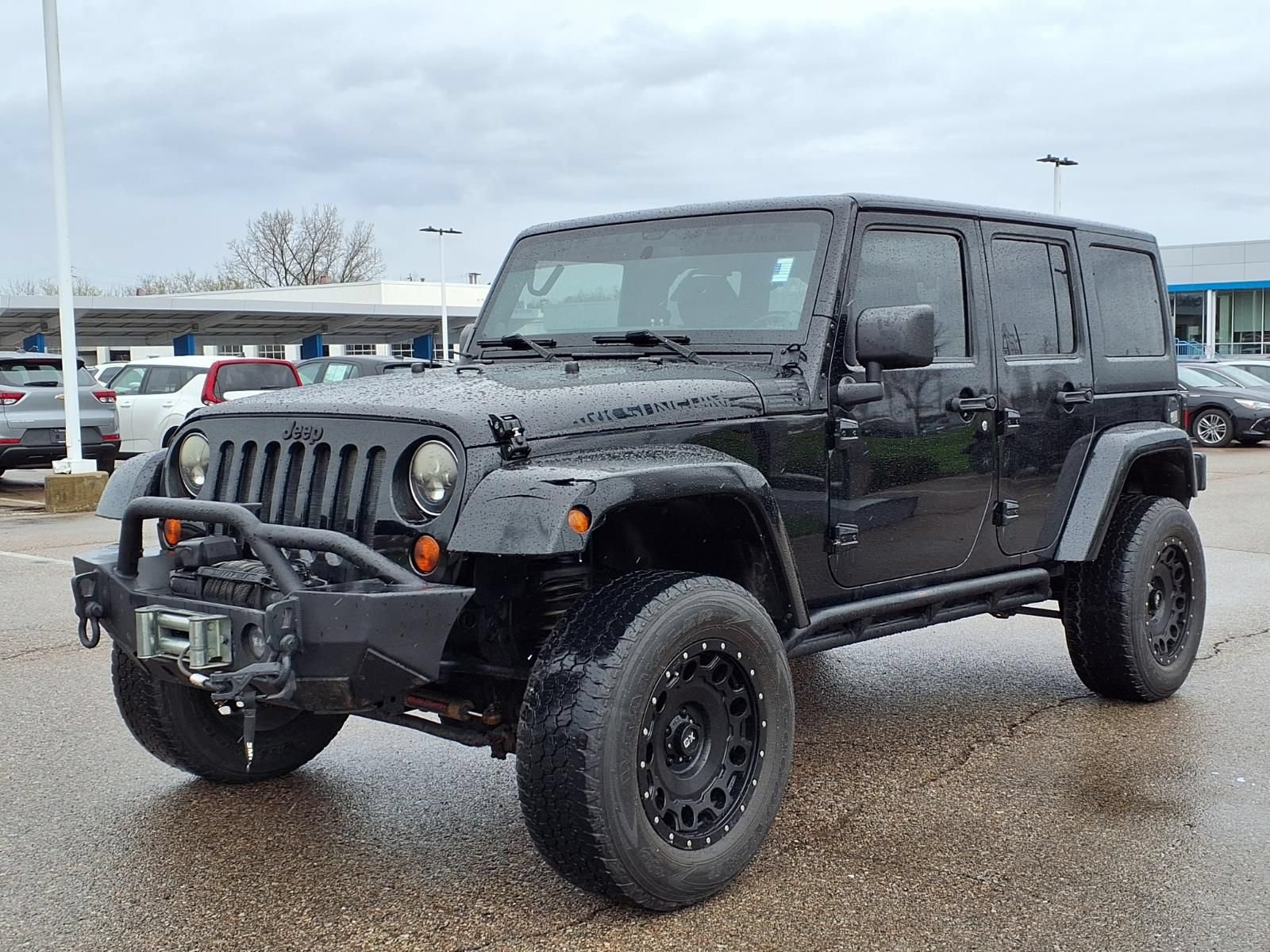 Used 2013 Jeep Wrangler Unlimited Sahara w/ Connectivity Group AWD/4WD image 1