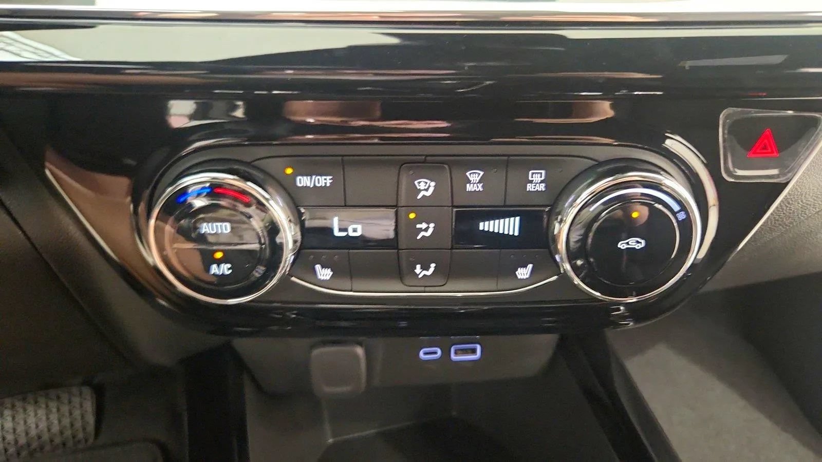 New 2026 Chevrolet Trax RS w/ Driver Confidence Package FWD image 22