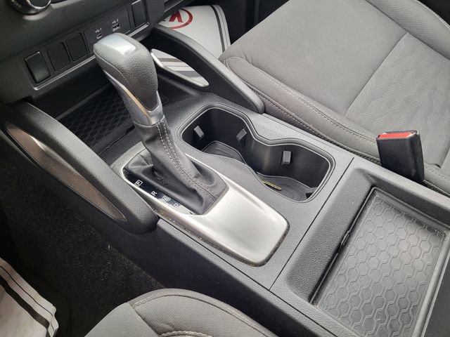 Used 2024 Nissan Frontier SV image 18