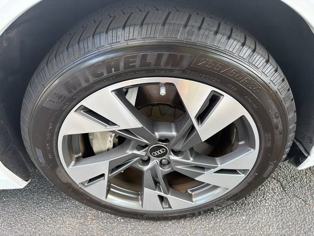 Used 2022 Audi e-tron Premium Plus AWD/4WD image 12