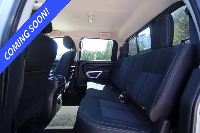 Used 2017 Nissan Titan SV AWD/4WD image 3