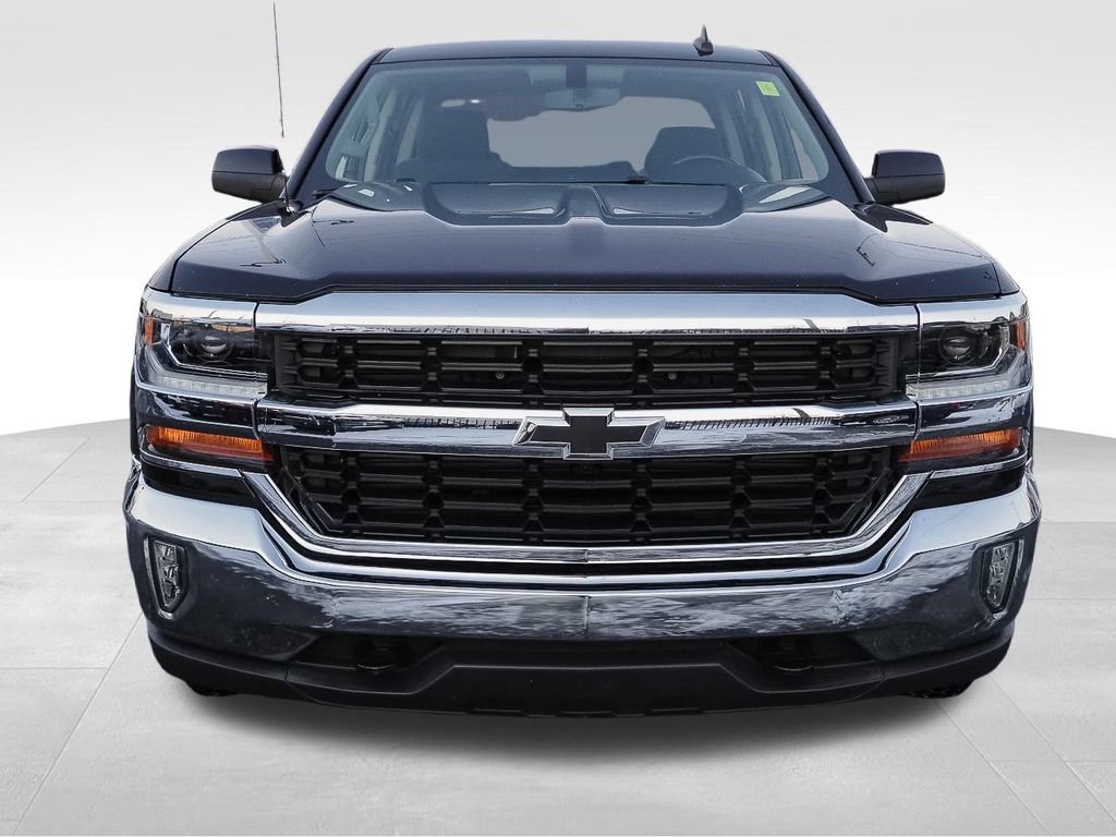 Used 2018 Chevrolet Silverado 1500 LT w/ All Star Edition image 2