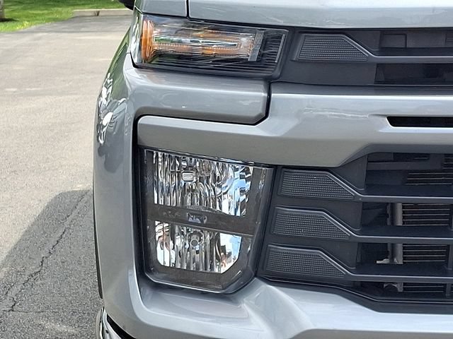 Used 2024 Chevrolet Silverado 2500 Custom w/ Custom Value Package AWD/4WD image 3