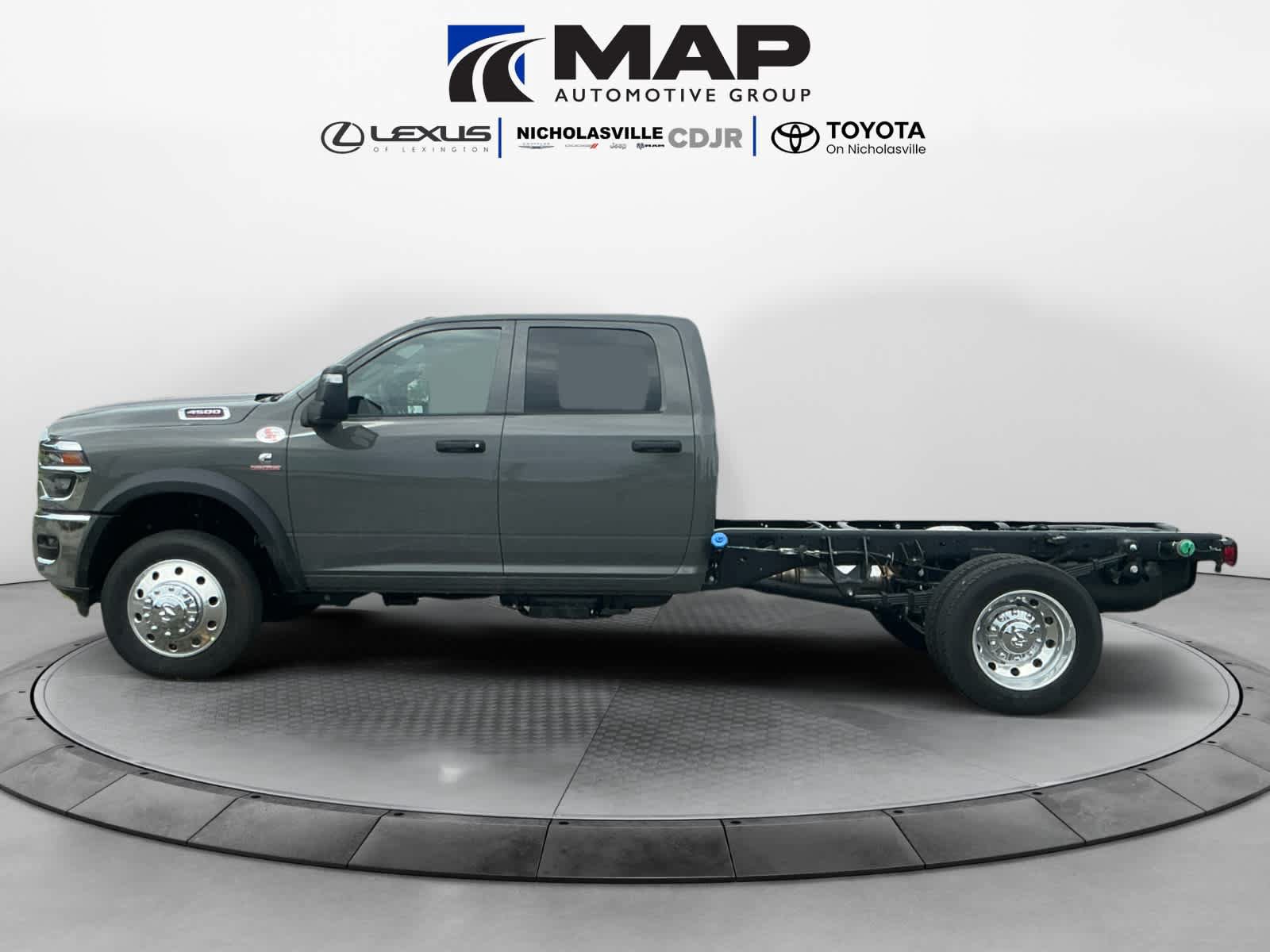 New 2026 RAM 4500 Tradesman w/ Chrome Appearance Group AWD/4WD image 2