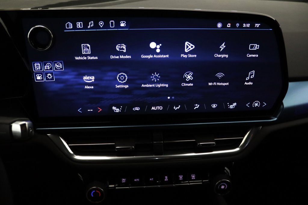 Certified 2024 Chevrolet Equinox EV LT FWD image 23