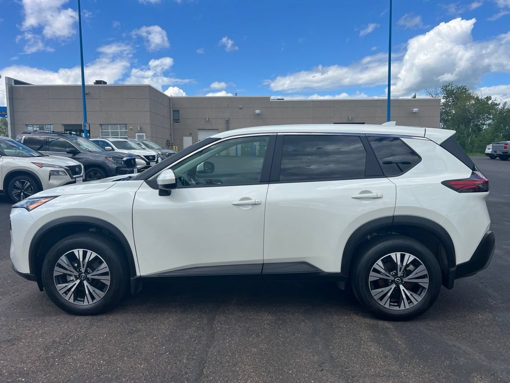 Used 2023 Nissan Rogue SV AWD/4WD image 8