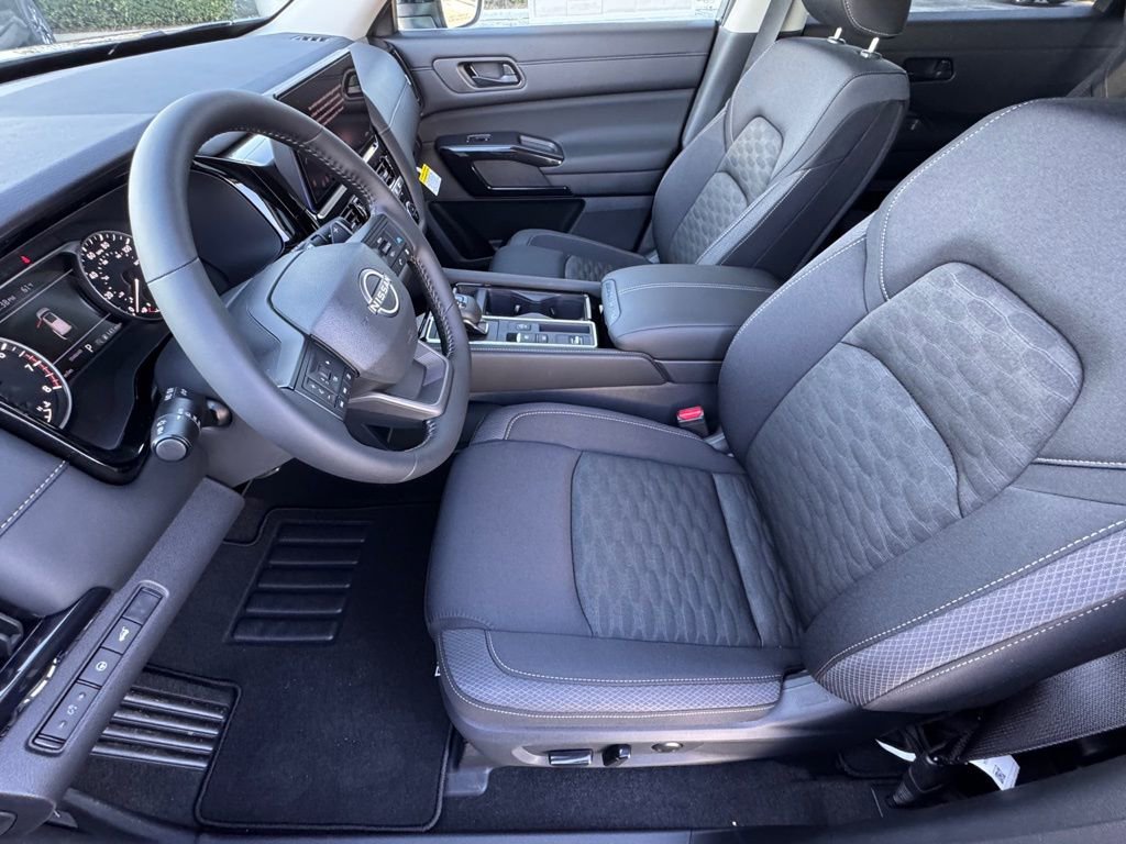 New 2026 Nissan Pathfinder SV image 9