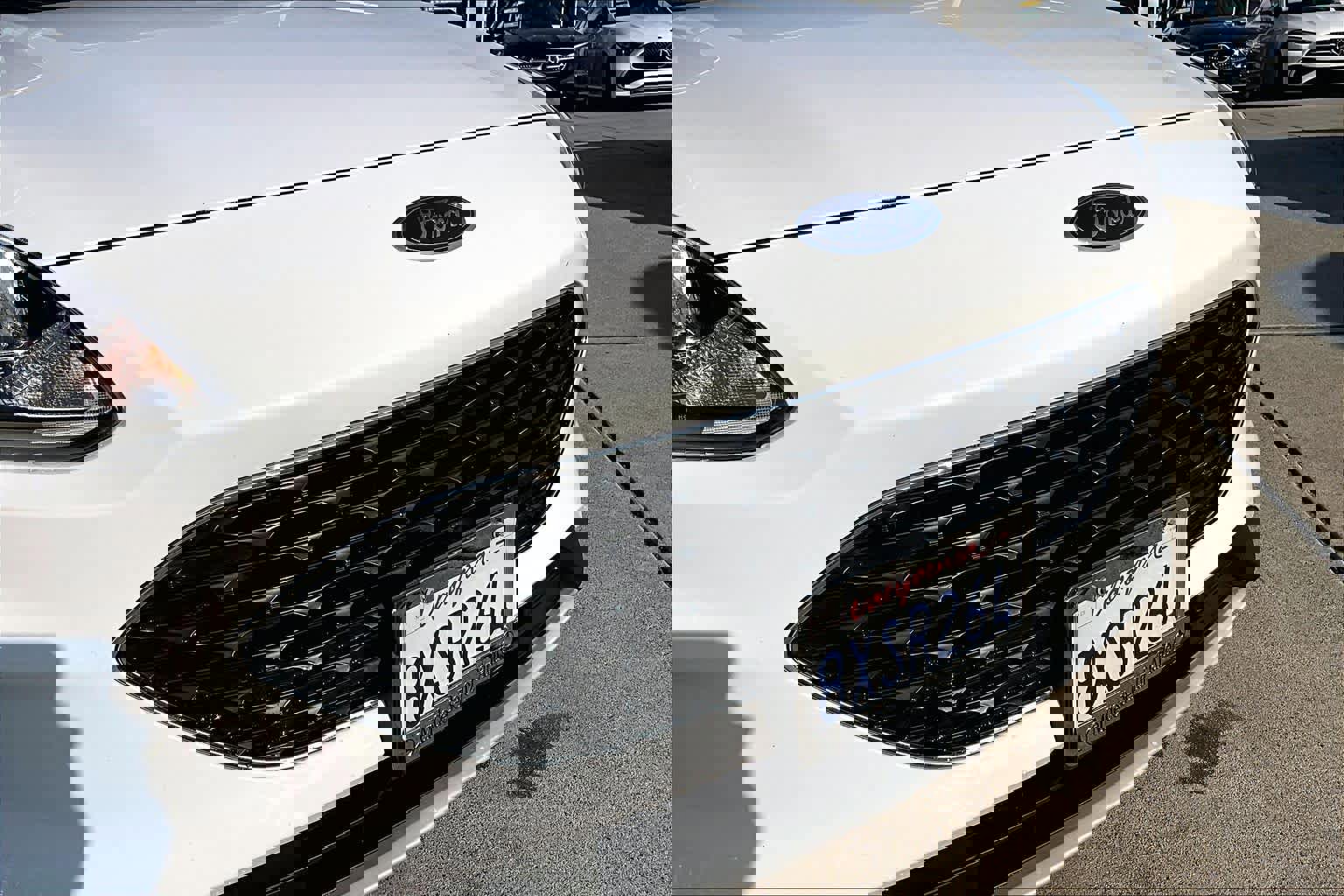 Used 2021 Ford Escape SE image 28