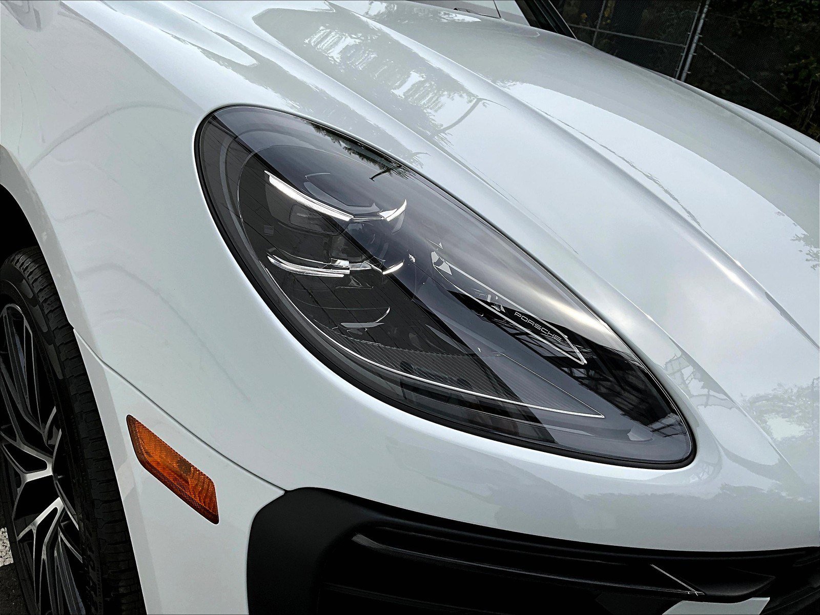 New 2026 Porsche Macan image 23