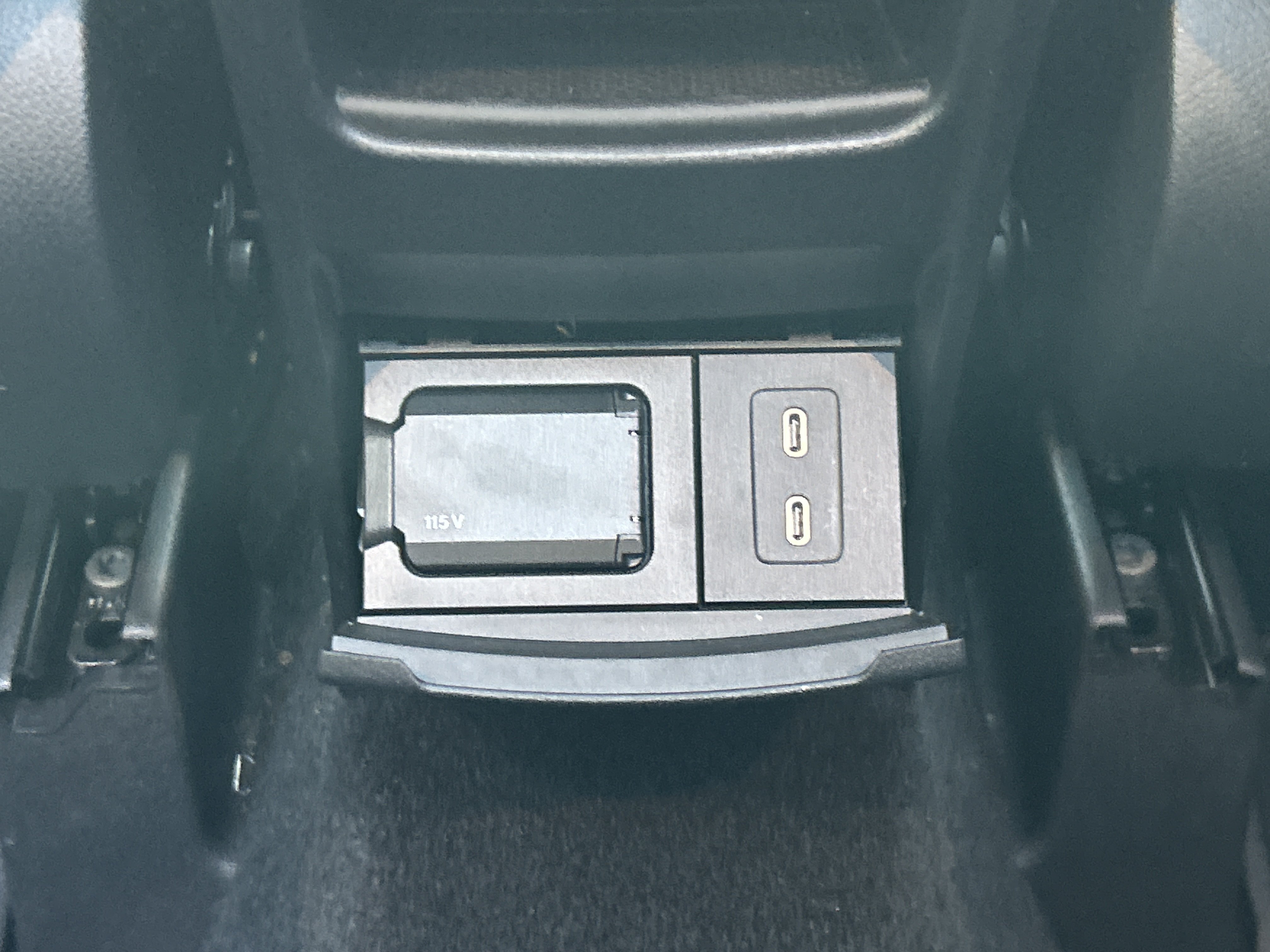 Certified 2025 Mercedes-Benz GLA 250 image 41