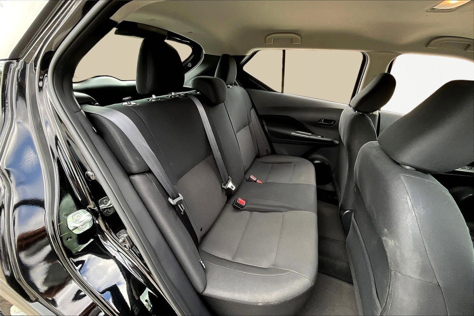 Used 2024 Nissan Kicks S image 25