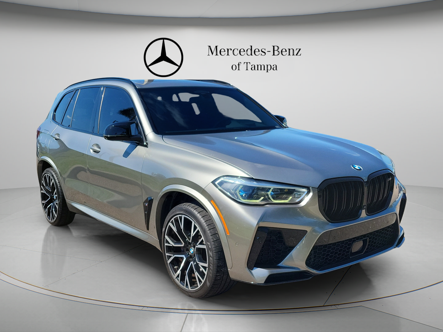 Used 2021 BMW X5 M w/ Competition Package AWD/4WD image 4