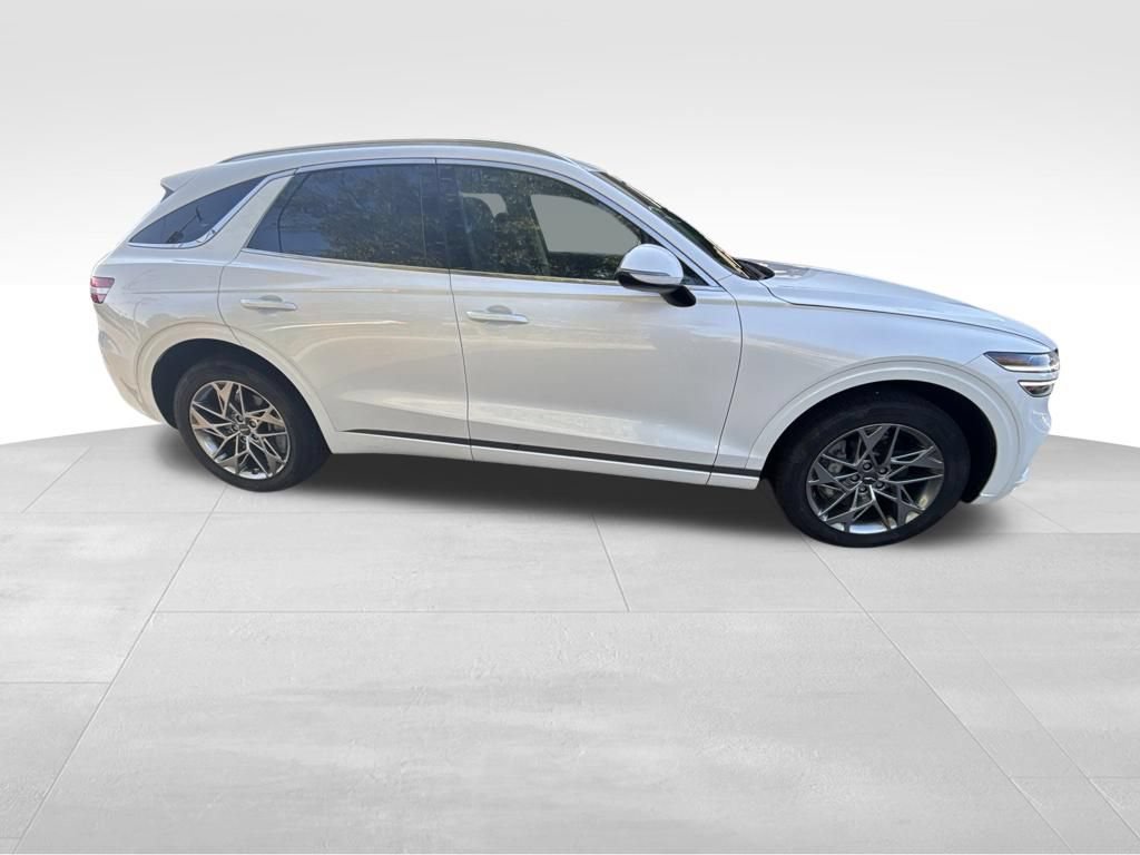 Used 2025 Genesis GV70 2.5T AWD/4WD image 8