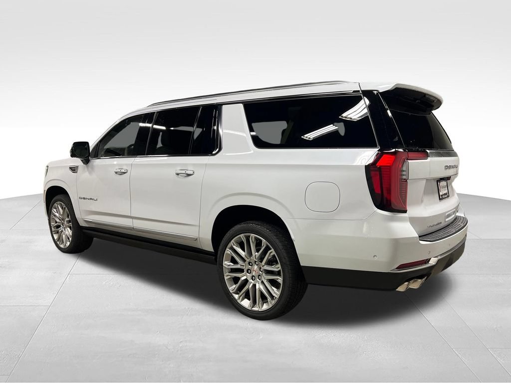 New 2026 GMC Yukon XL Denali w/ Denali Reserve Package AWD/4WD image 6