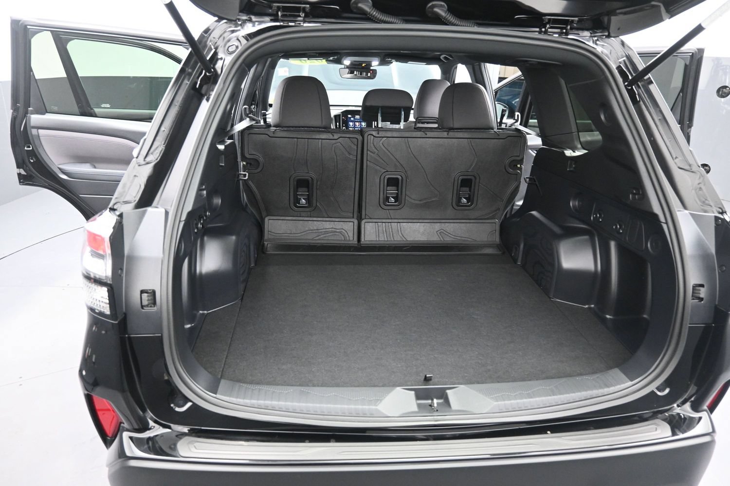 Certified 2026 Subaru Forester Premium AWD/4WD image 39