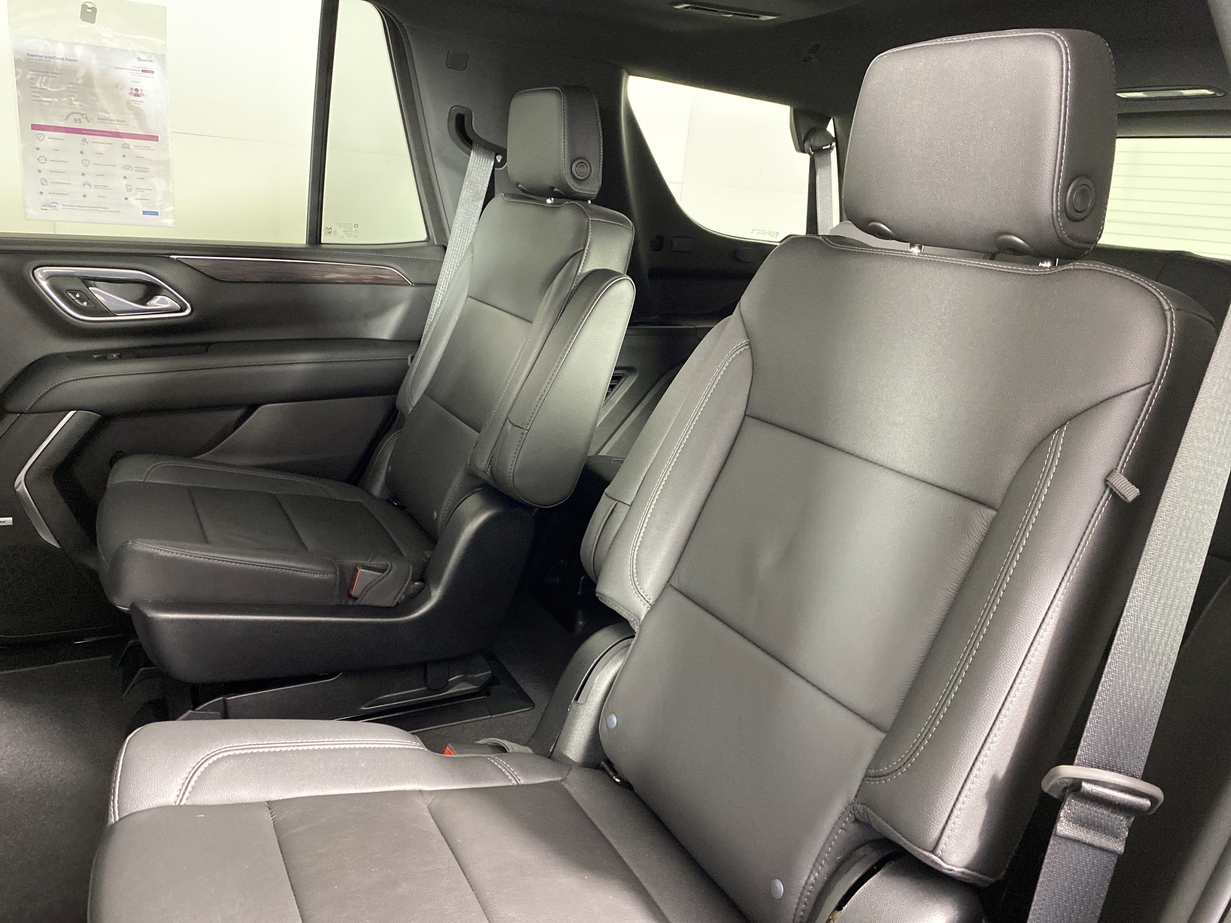 Used 2023 Chevrolet Tahoe LT w/ Luxury Package AWD/4WD image 32