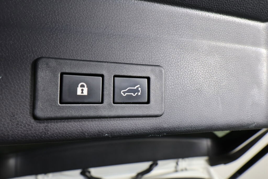 Used 2022 Subaru Ascent Onyx Edition image 17