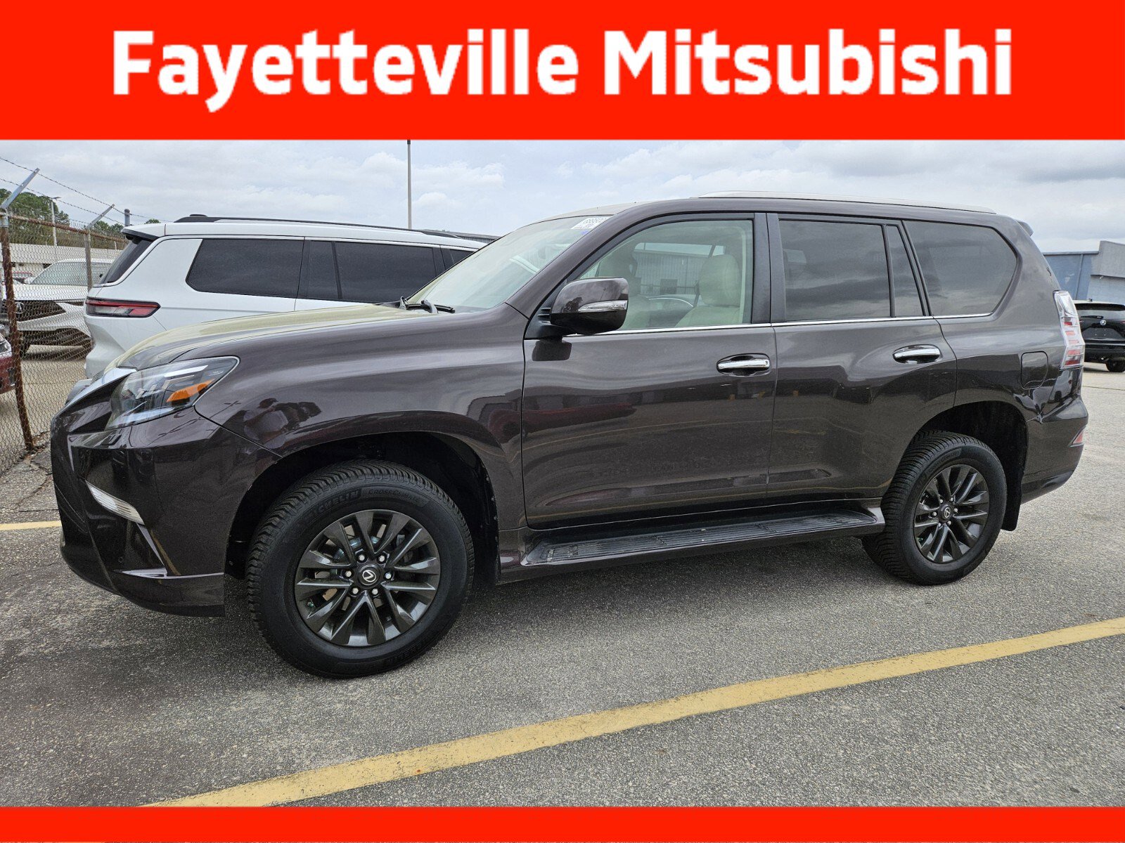 Used 2020 Lexus GX 460 Premium w/ Premium Package image 6