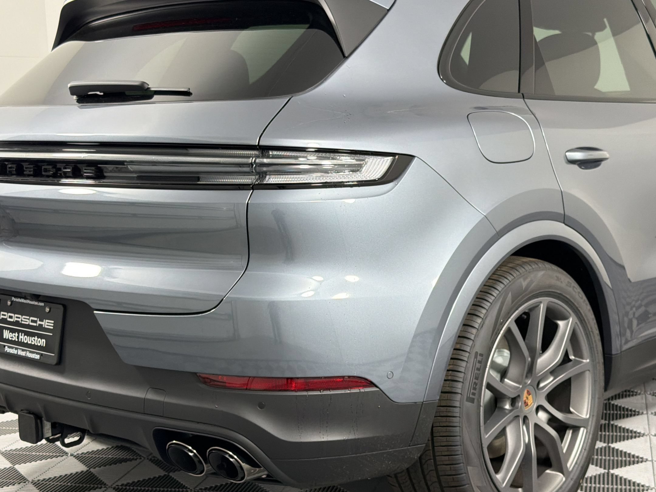 Certified 2026 Porsche Cayenne AWD/4WD image 26