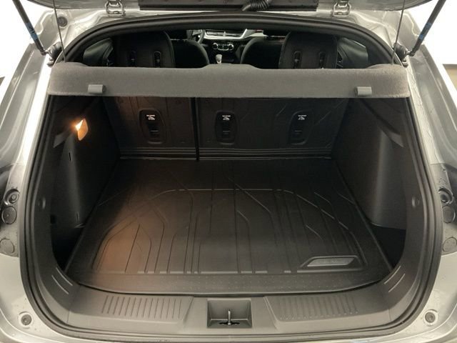 New 2026 Chevrolet Trax RS w/ Sunroof Package FWD image 27