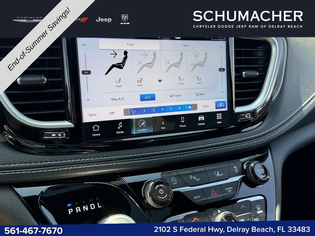 New 2027 Chrysler Pacifica Limited FWD image 17