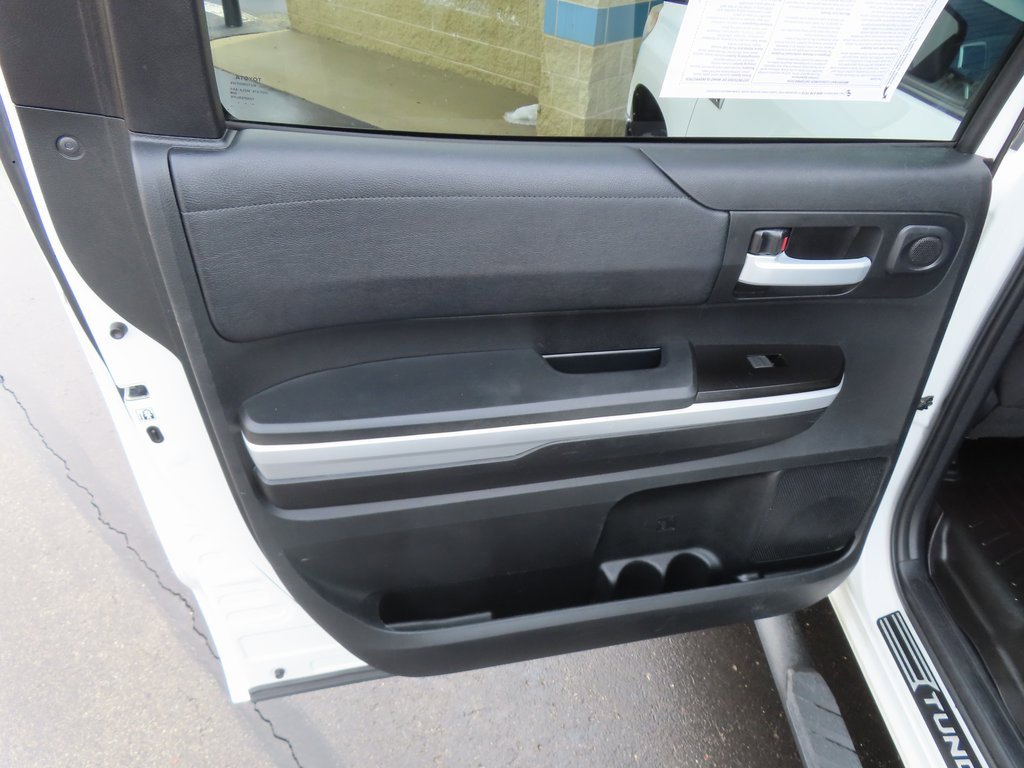 Used 2018 Toyota Tundra SR5 image 31