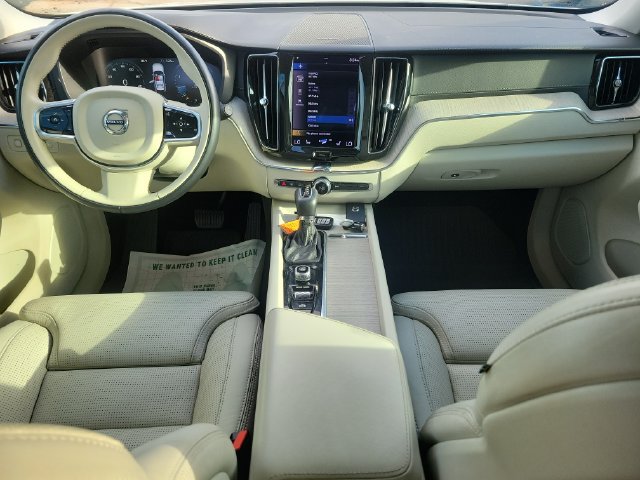 Used 2021 Volvo XC60 T5 Inscription w/ Protection Package FWD image 16