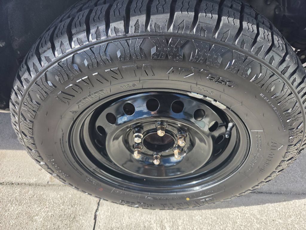 Used 2003 Isuzu Rodeo S RWD image 16