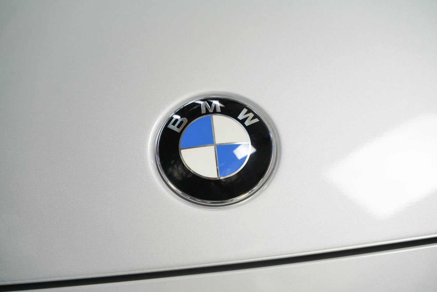 Used 2001 BMW Z8 RWD image 19