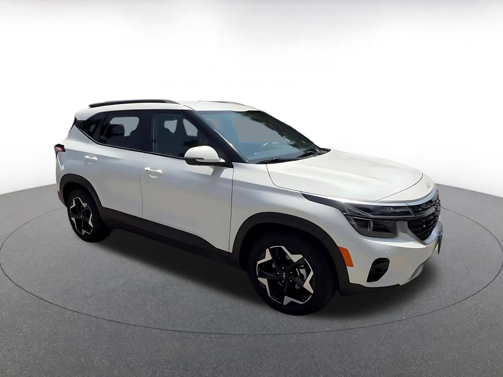 Used 2025 Kia Seltos S FWD video 2