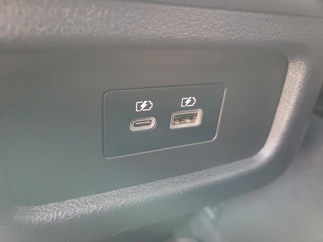 Used 2025 Nissan Pathfinder SL image 18