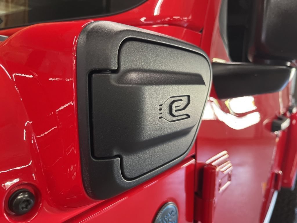 Used 2024 Jeep Wrangler Unlimited Rubicon 4xe AWD/4WD image 59
