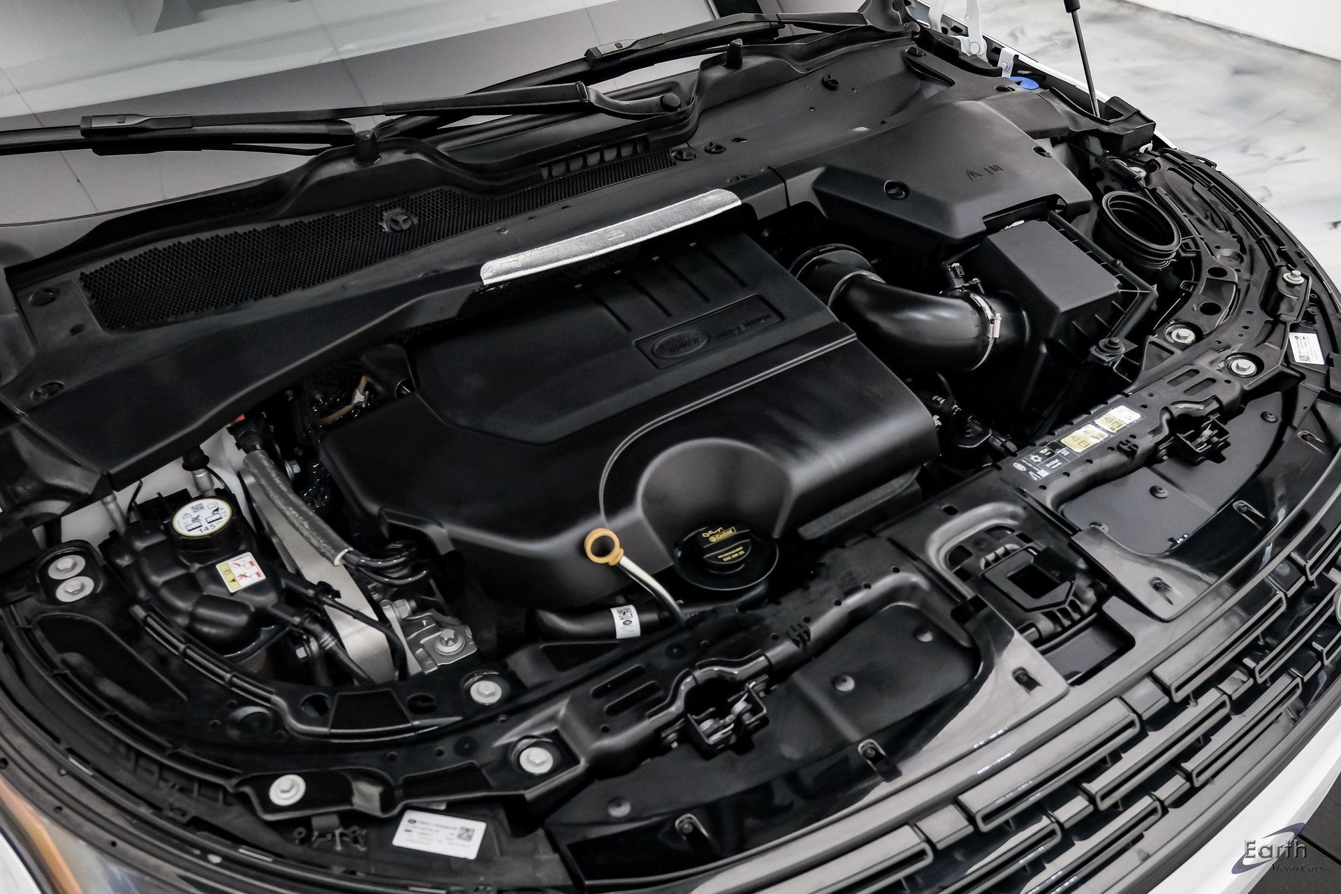 Used 2024 Land Rover Range Rover Evoque Dynamic SE image 90