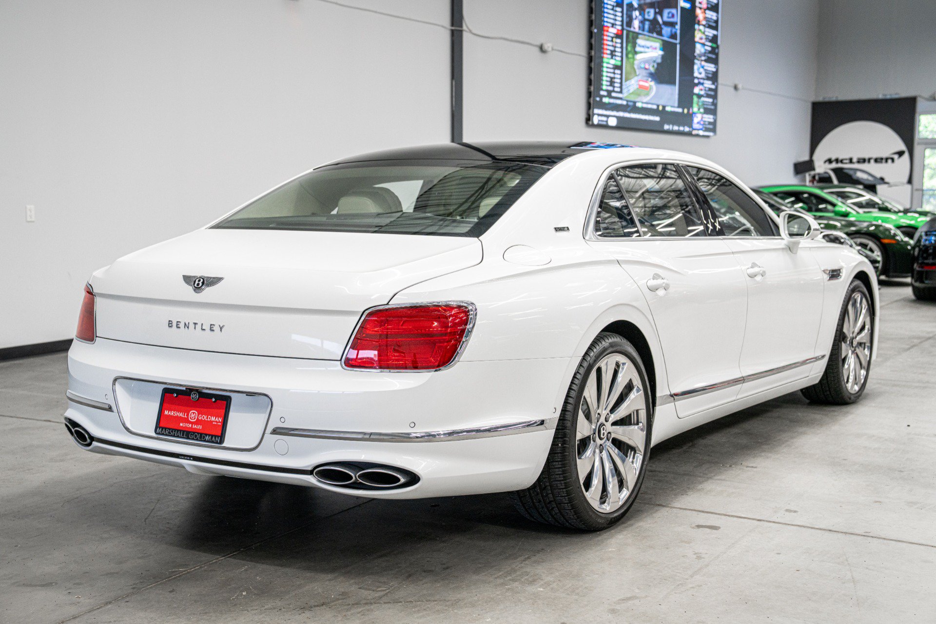 Used 2024 Bentley Flying Spur V8 AWD/4WD image 8