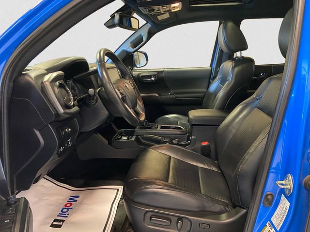 Used 2020 Toyota Tacoma TRD Off-Road w/ TRD Premium Off Road Package image 10