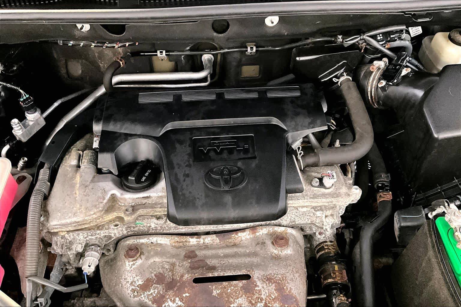 Used 2015 Toyota RAV4 XLE AWD/4WD image 30