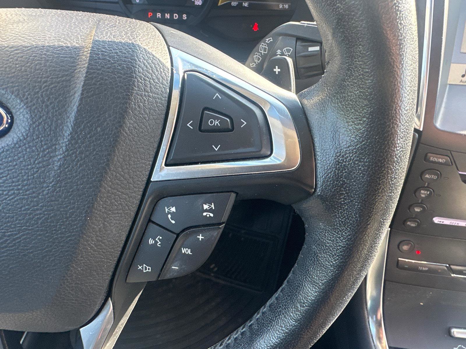 Used 2016 Ford Edge Titanium AWD/4WD image 18