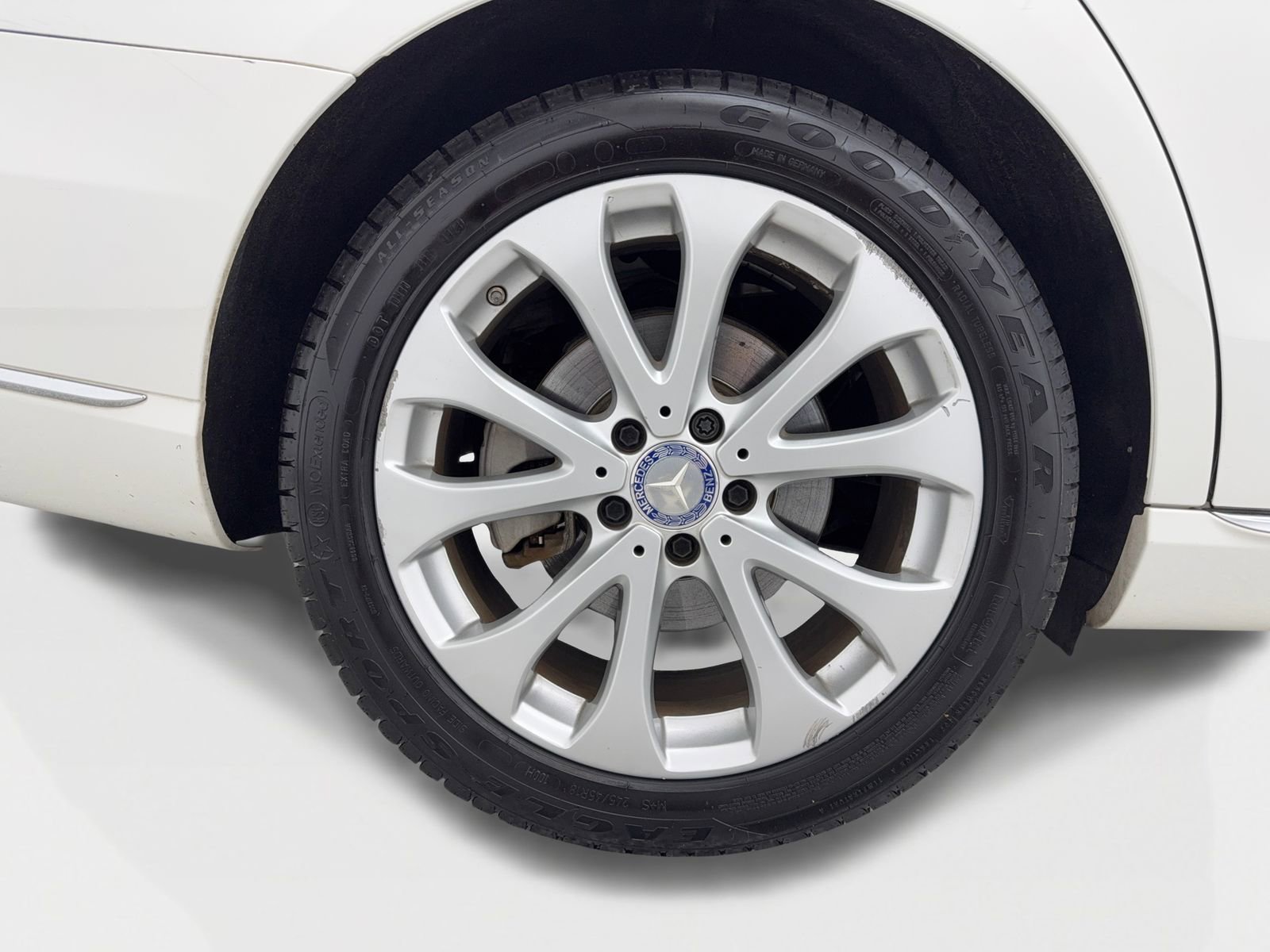 Used 2017 Mercedes-Benz E 300 image 48