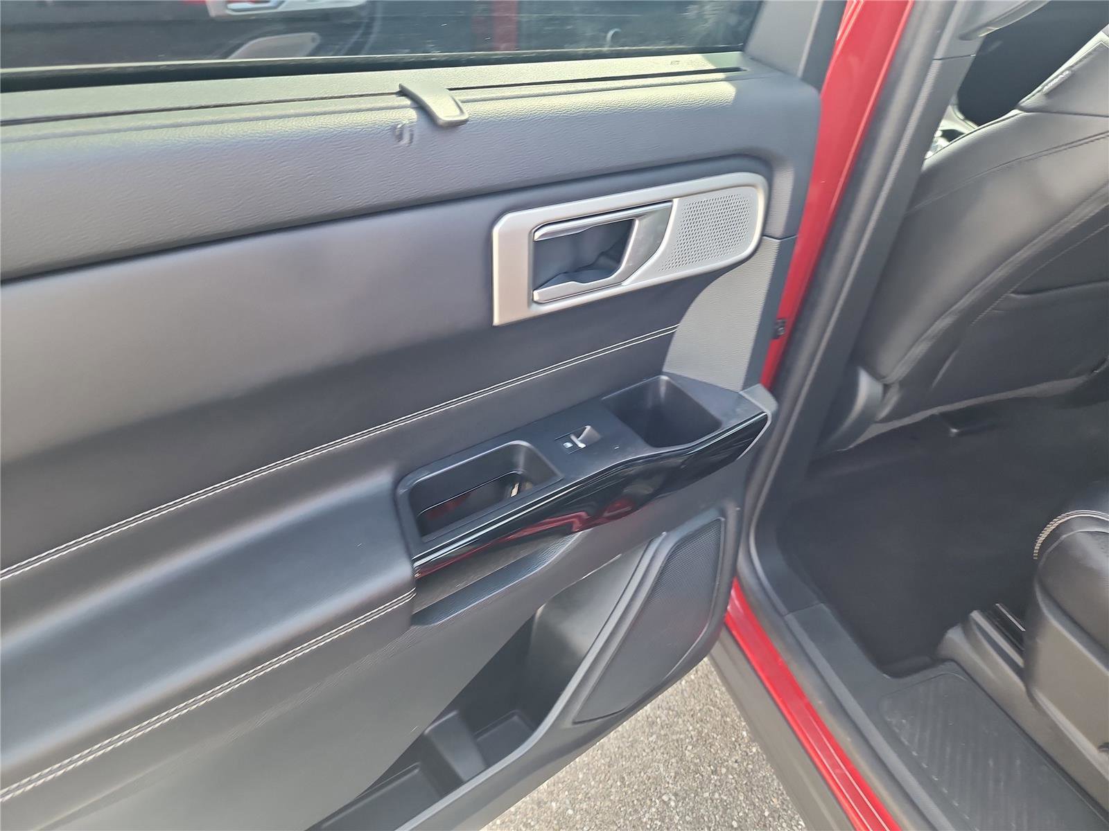 Used 2023 Ford Explorer ST w/ Equipment Group 401A image 16