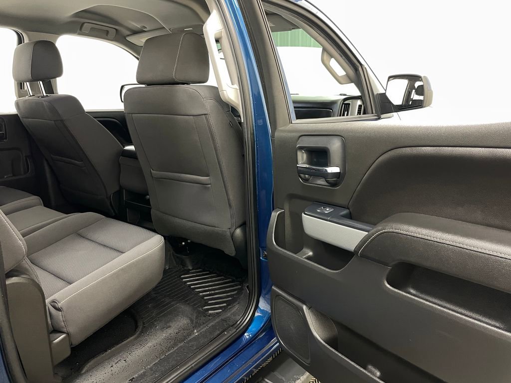 Certified 2018 Chevrolet Silverado 1500 LT w/ All Star Edition image 40